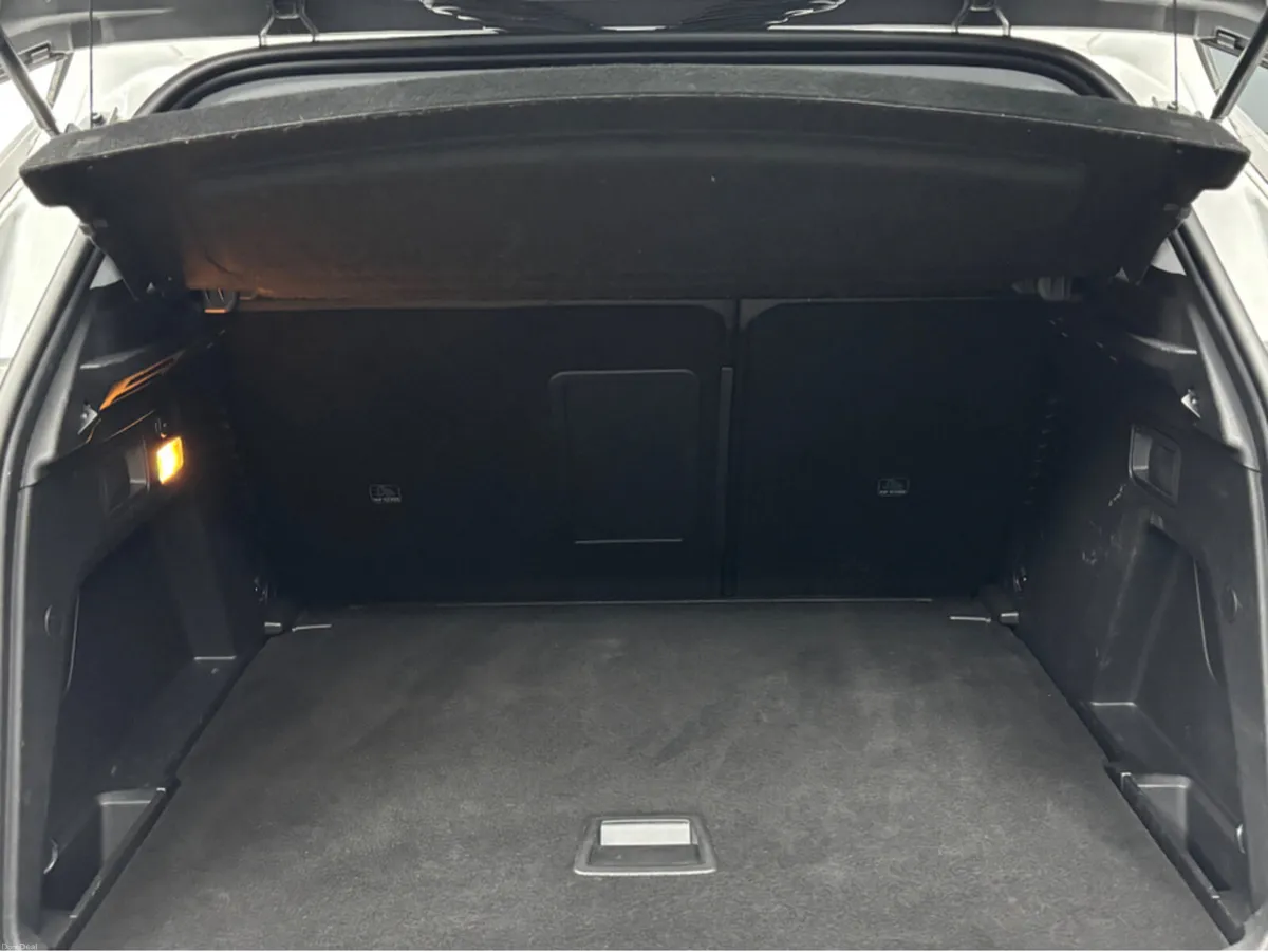 Peugeot 3008 ALLURE 1.2 130 AUTOMATIC 4DR A - Image 4