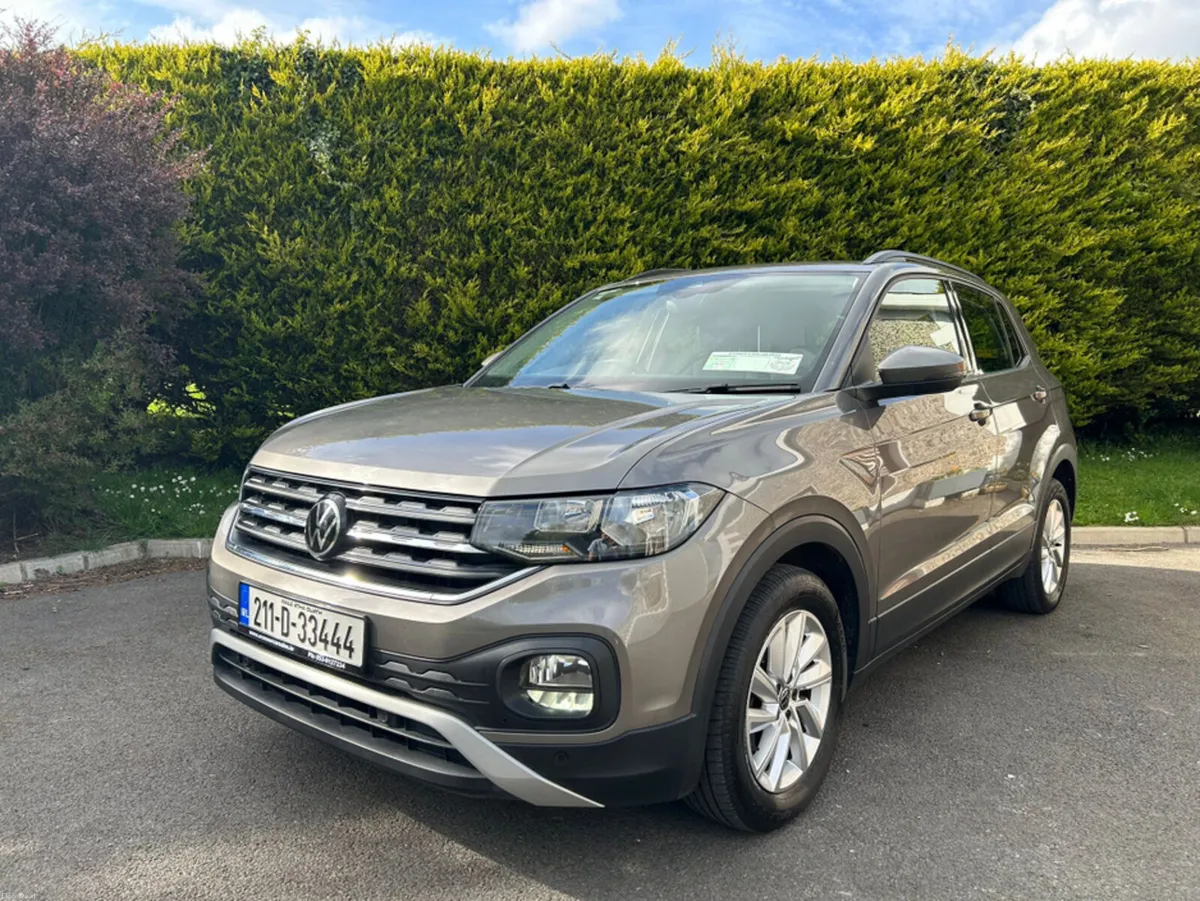 Volkswagen T-Cross LIFE 1.0 TSI MANUAL 5SPEED 95BH - Image 2