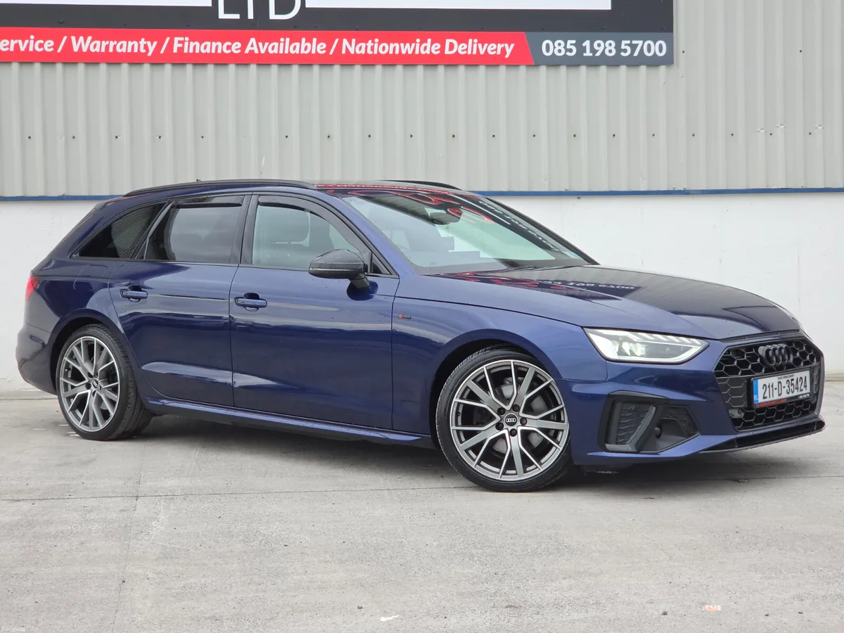 AUDI A4 2021 NAVARRA BLUE BLACK EDITION - Image 4