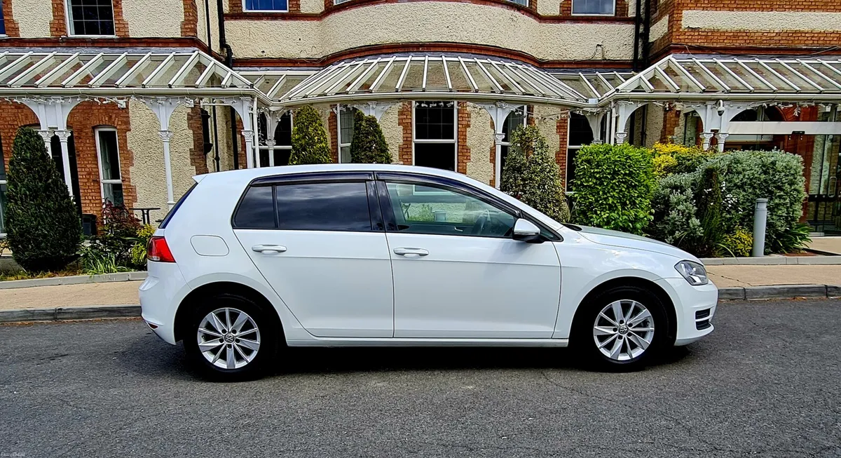 Only 75000km - Stunning VW Golf 1.2 Automatic - Image 4