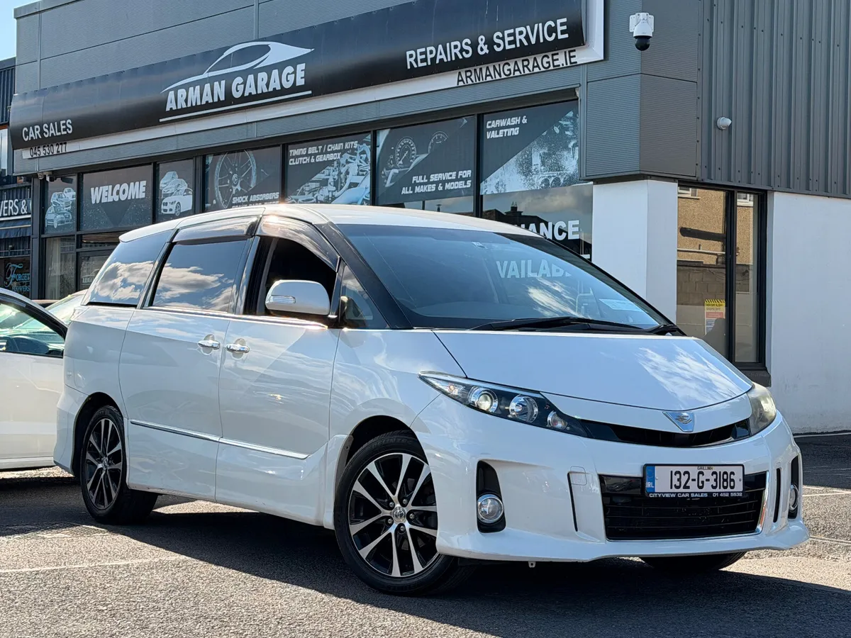 Toyota Estima 2.4 7 seater - Image 1