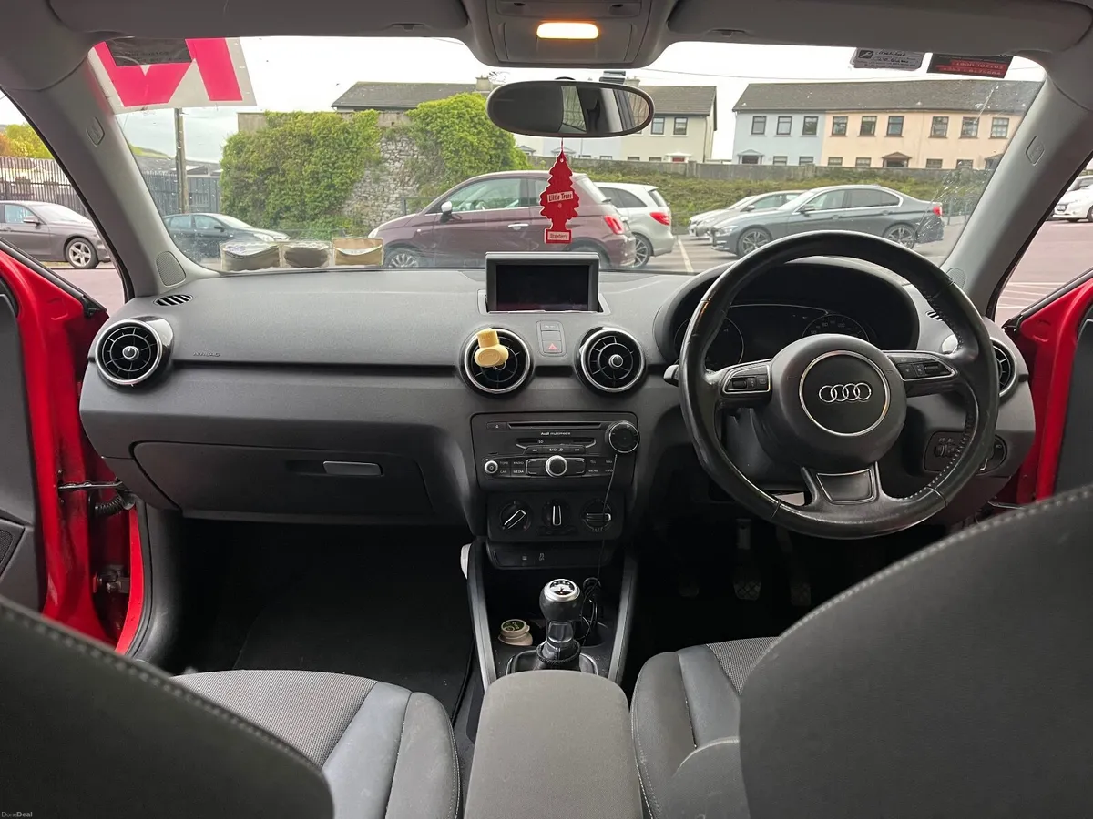 Audi A1 2011 - Image 4