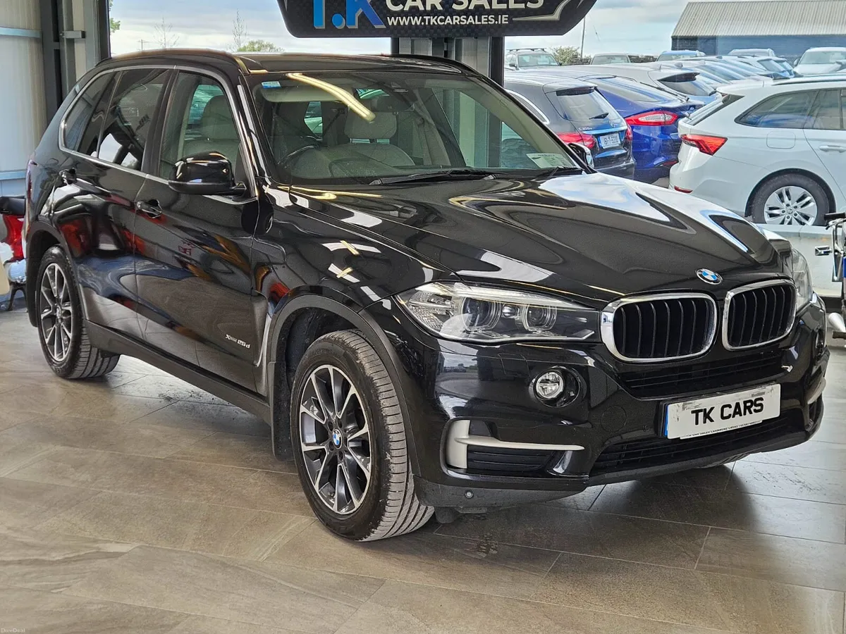 17 BMW X5 XDRIVE 7 SEATER - Image 1