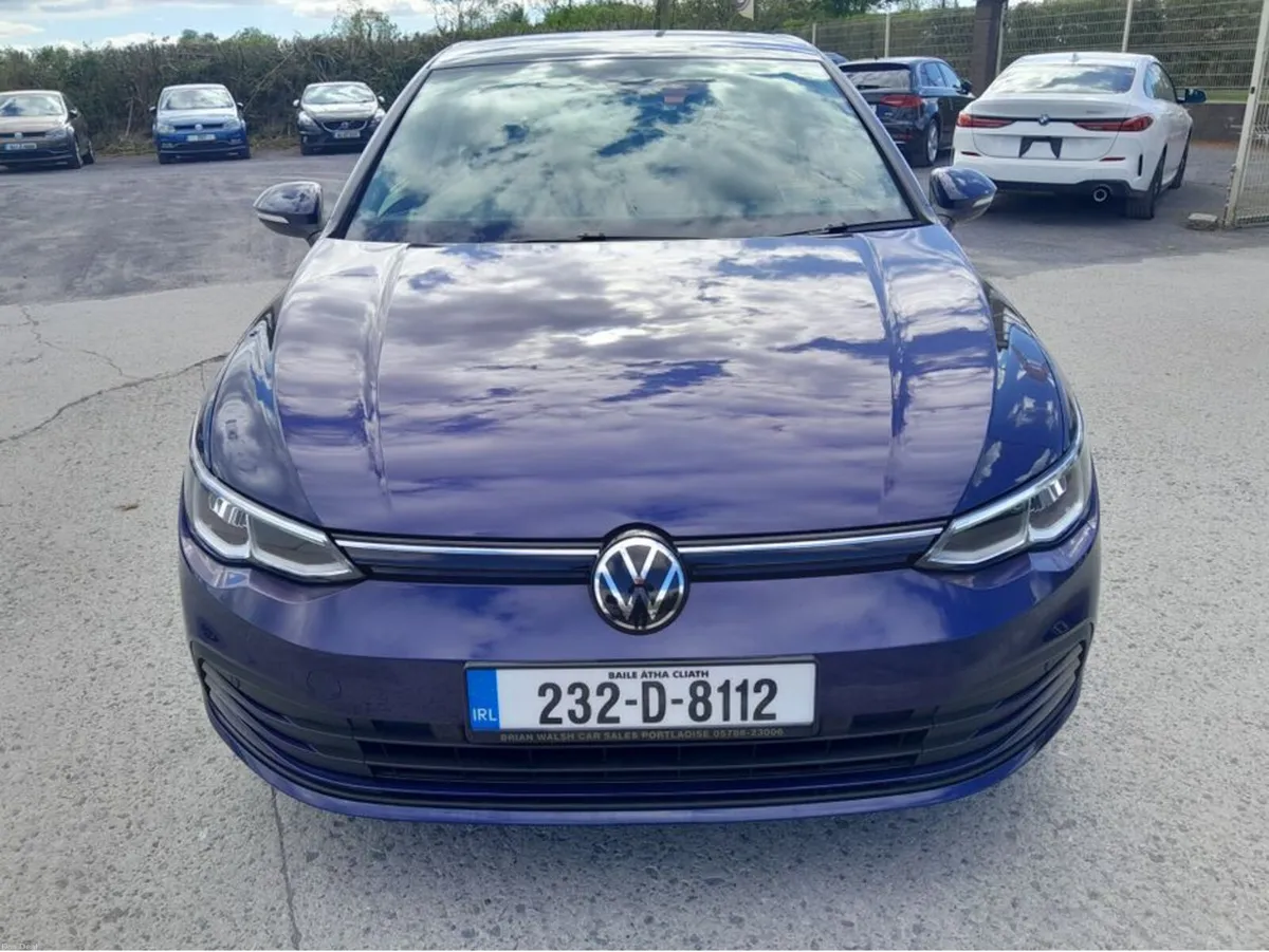 Volkswagen Golf LIFE 2.0 TDI 115HP 5DR - Image 3