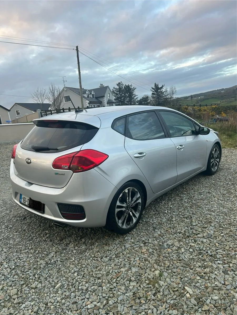 Kia Ceed - Image 2