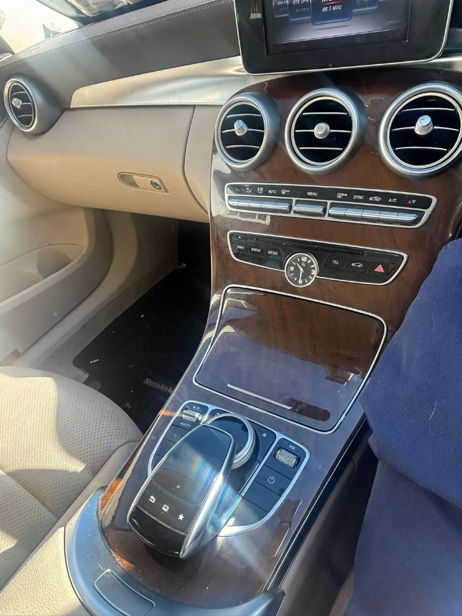 2015 Mercedes-Benz C-Class 1.6L Petrol automatic - Image 3
