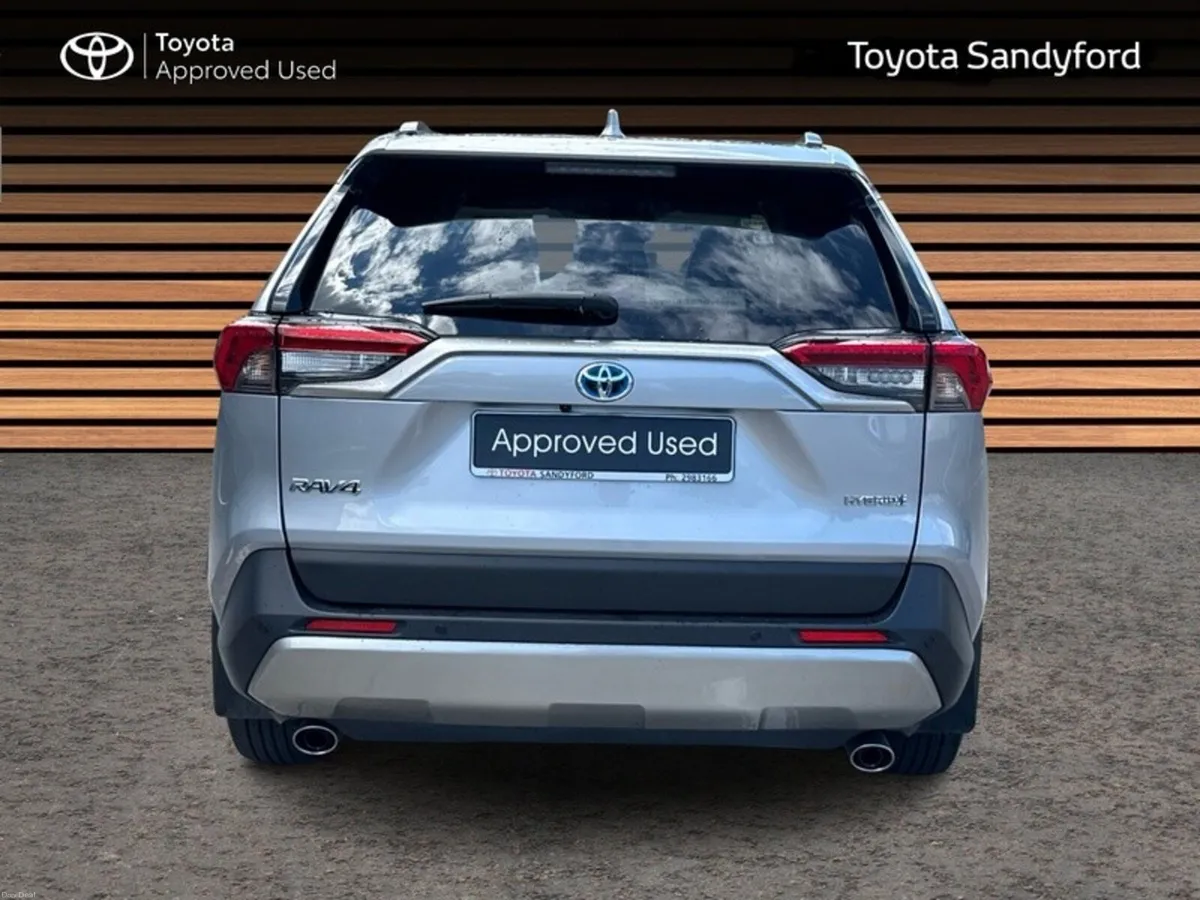 Toyota RAV4 HYBRID SOL // LEATHER HEATED SEATS // - Image 4