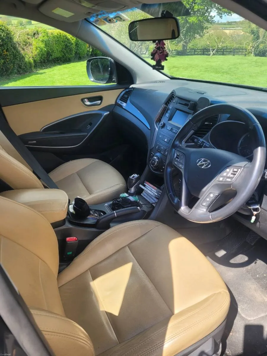 Hyundai Santa Fe - Image 4