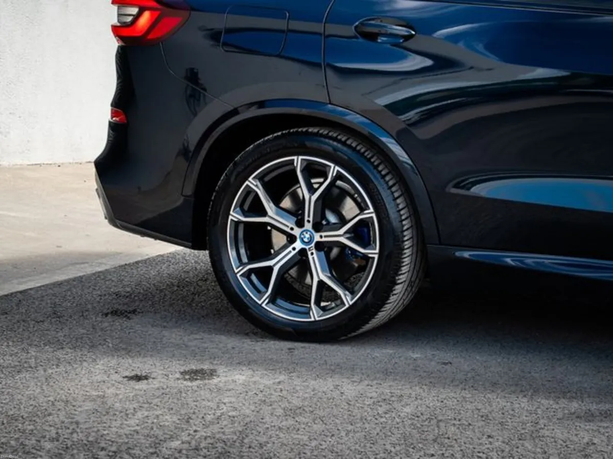 BMW X5 XDRIVE45E M SPORT - Image 3