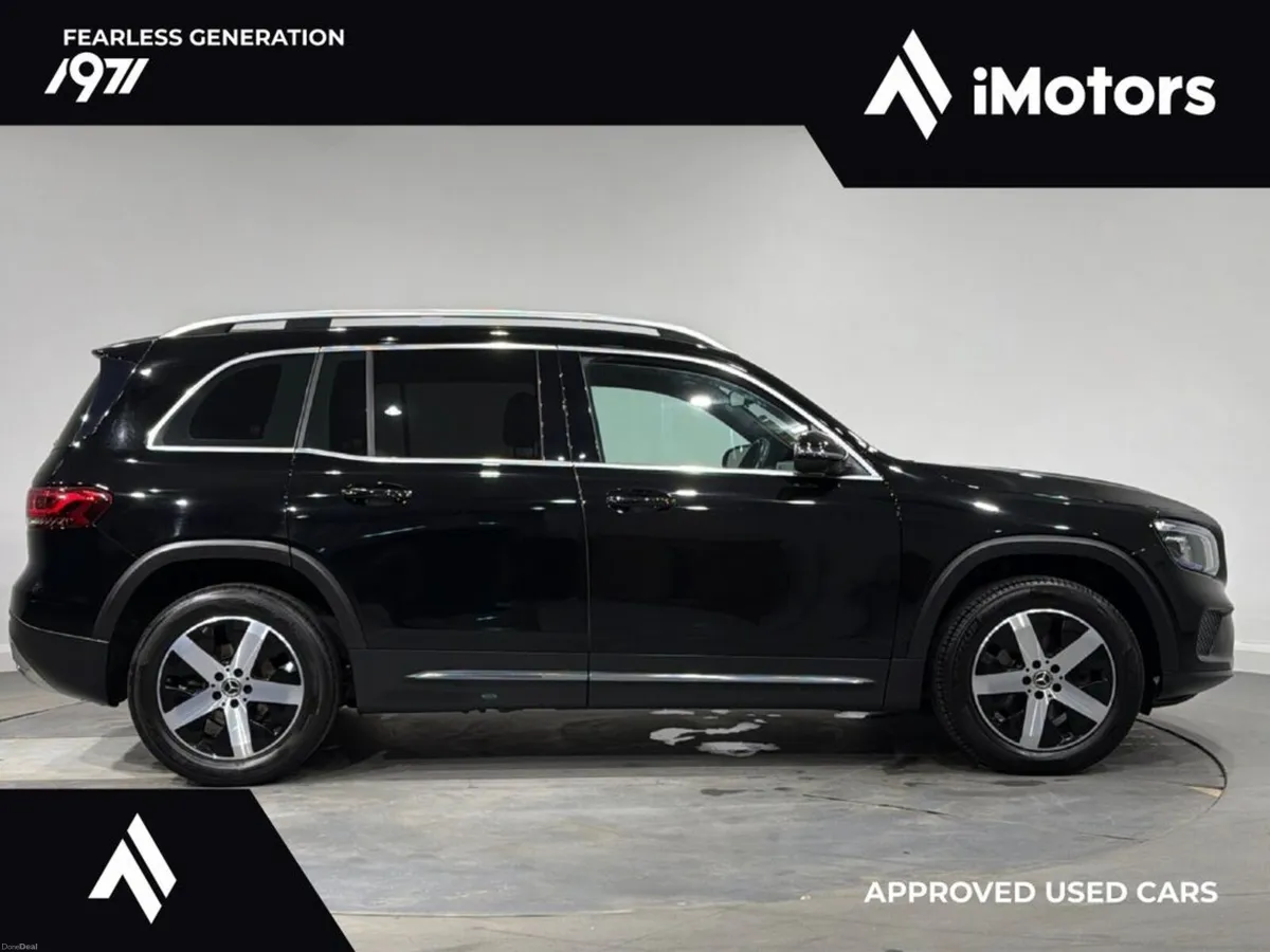 Mercedes-Benz GLB LOW MILEAGE AUTOMATIC 5 SEATER - Image 3