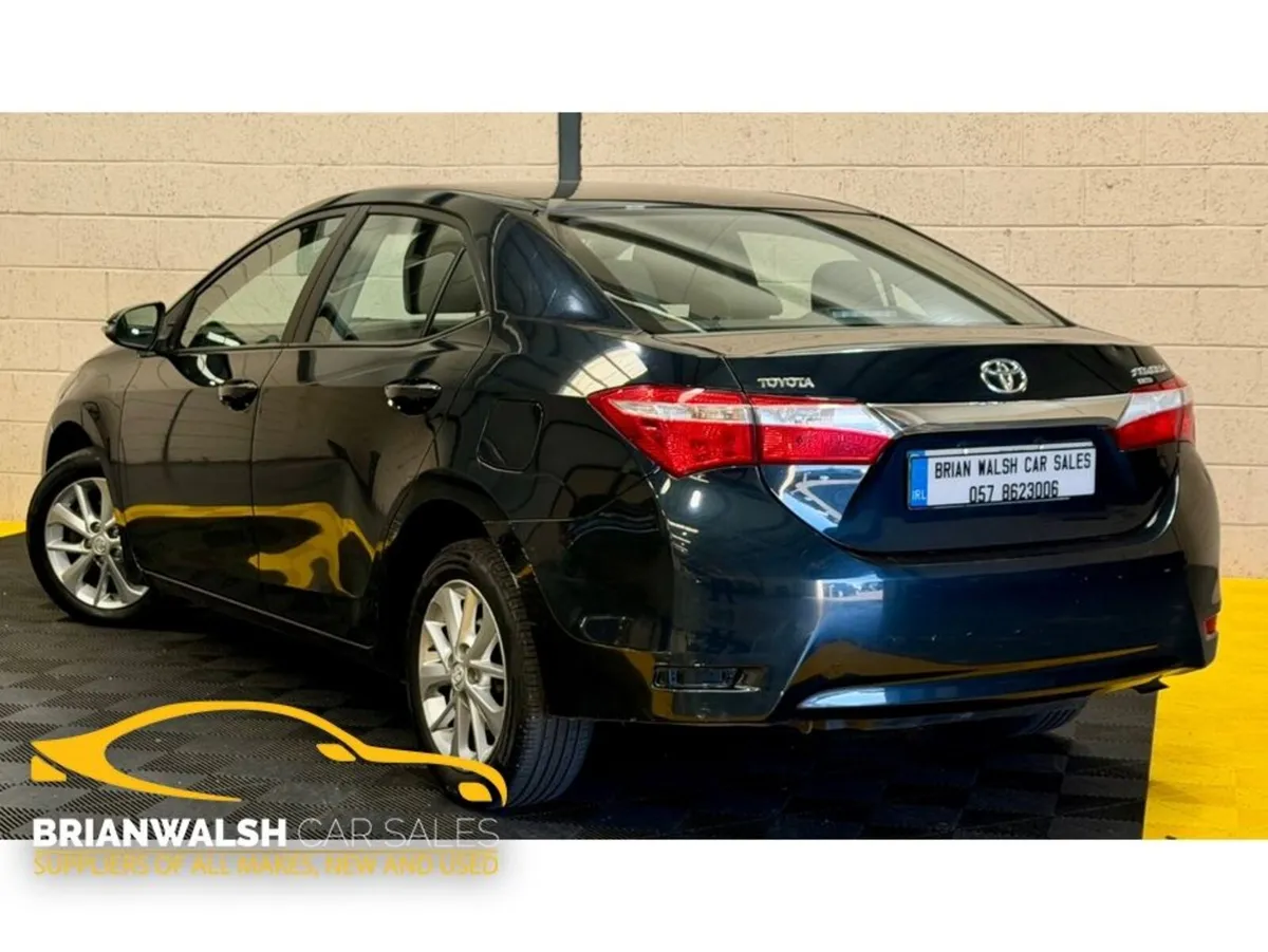 Toyota Corolla 1.4 D-4D AURA 4DR - Image 2
