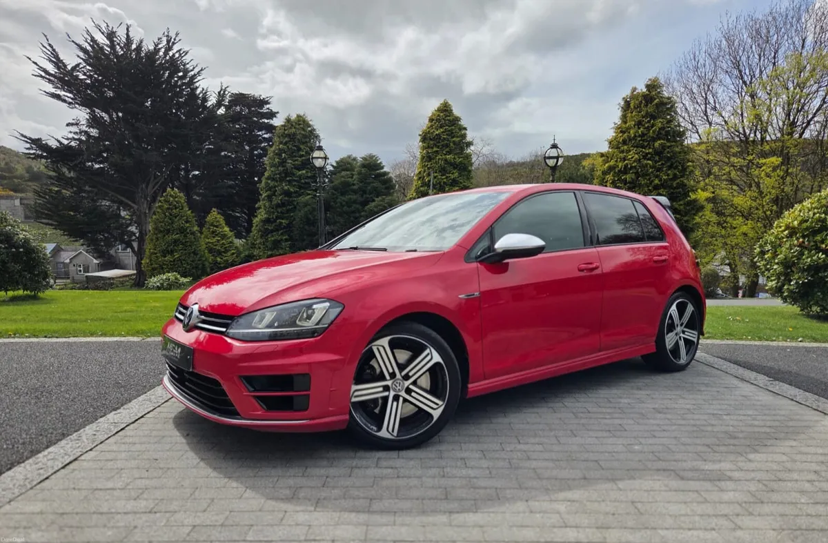 2015 Volkswagen Golf R 2.0 TSI 300BHP - Image 2