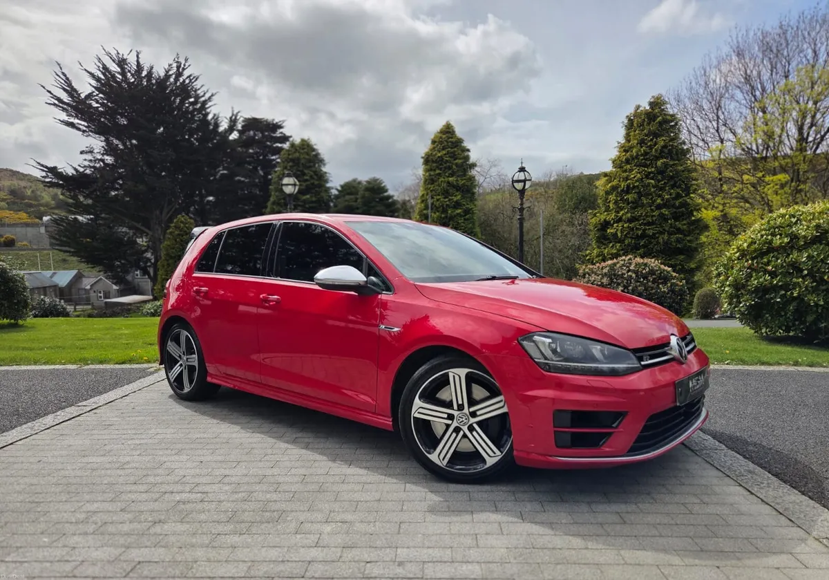2015 Volkswagen Golf R 2.0 TSI 300BHP - Image 4