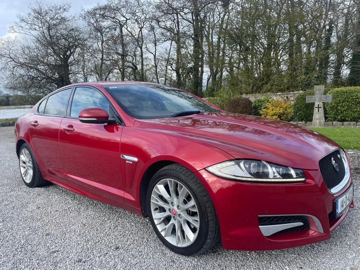 2014 jaguar xf r sport v6 3.0 diesel - Image 4