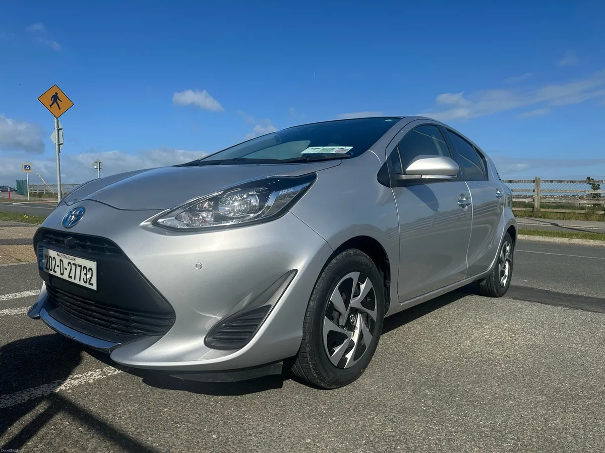 202 Toyota Aqua 1.5 Hybrid Fresh Import NCT - Image 3