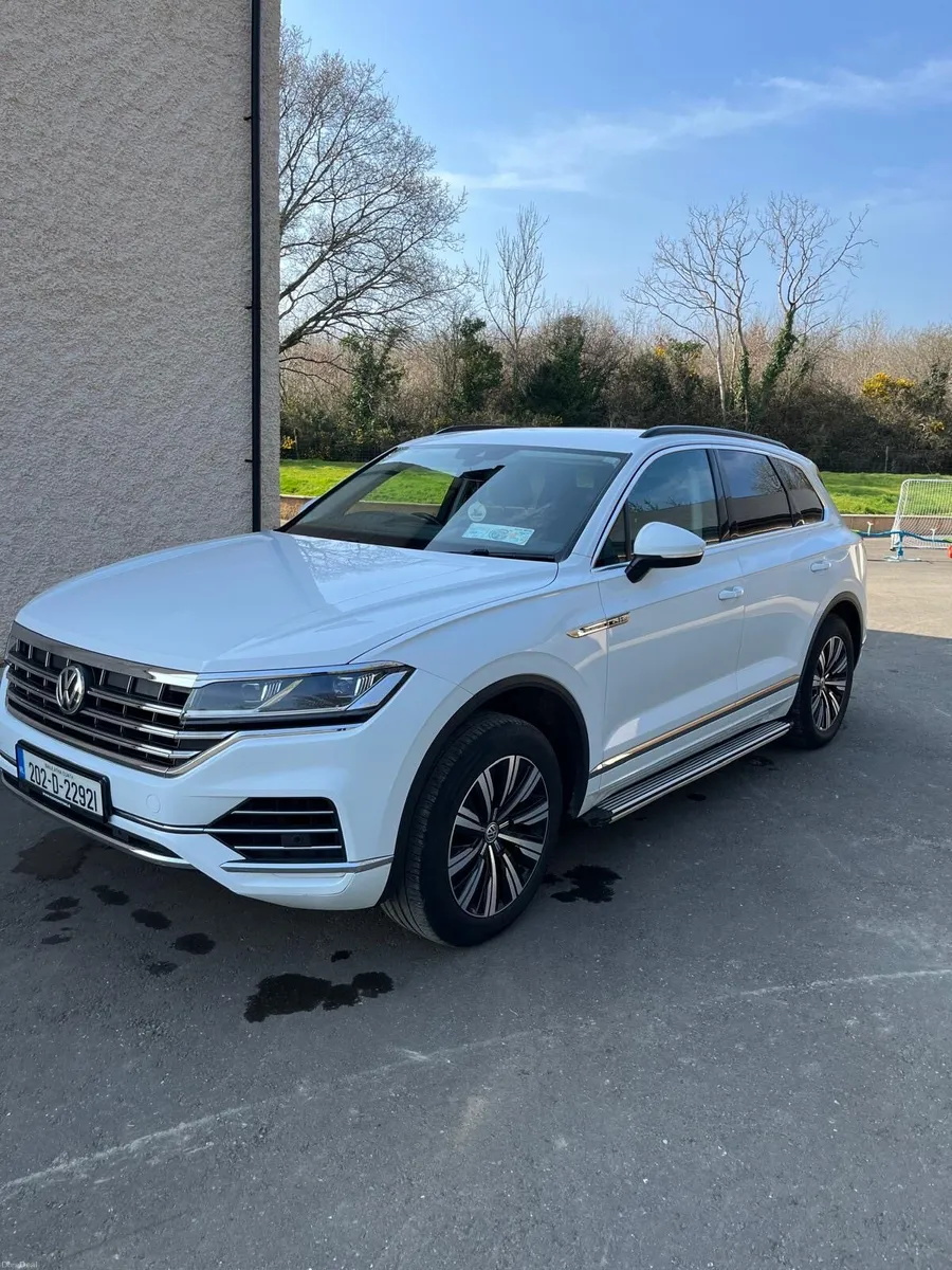 VW Touareg N1 Commercial - Image 1