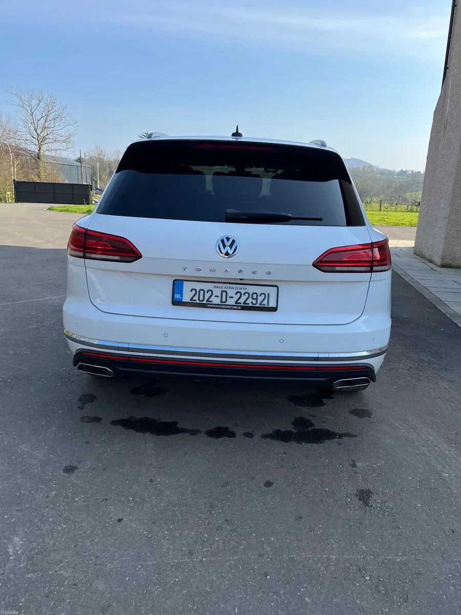 VW Touareg  N1 Commercial - Image 6