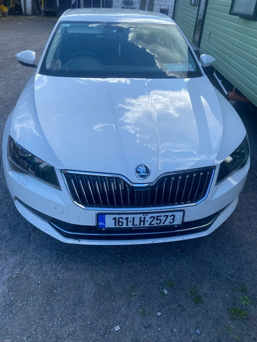 Škoda superb - Image 1