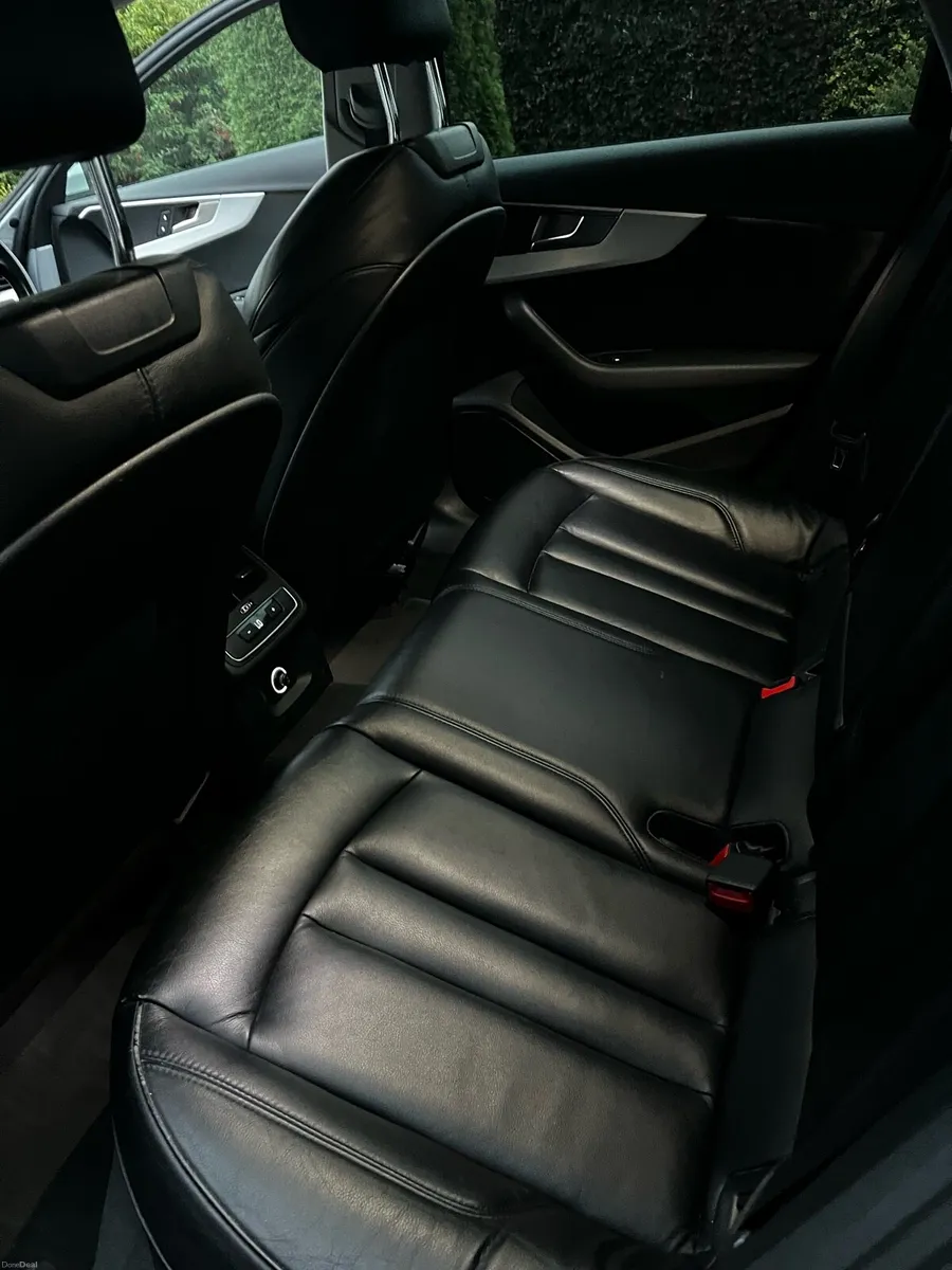 2017 Audi A4 - Image 6