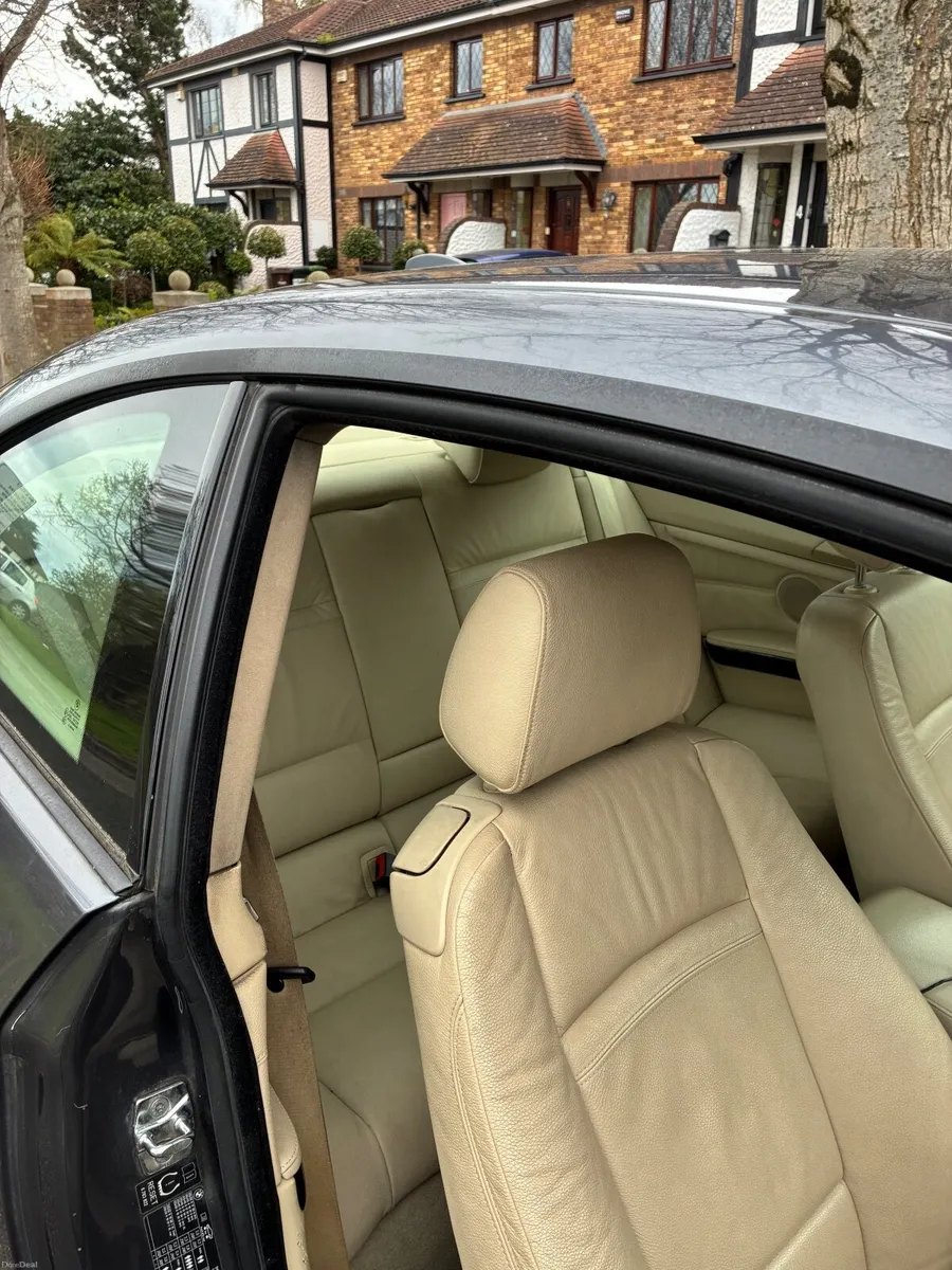 BMW 3-Series 2007 - Image 2