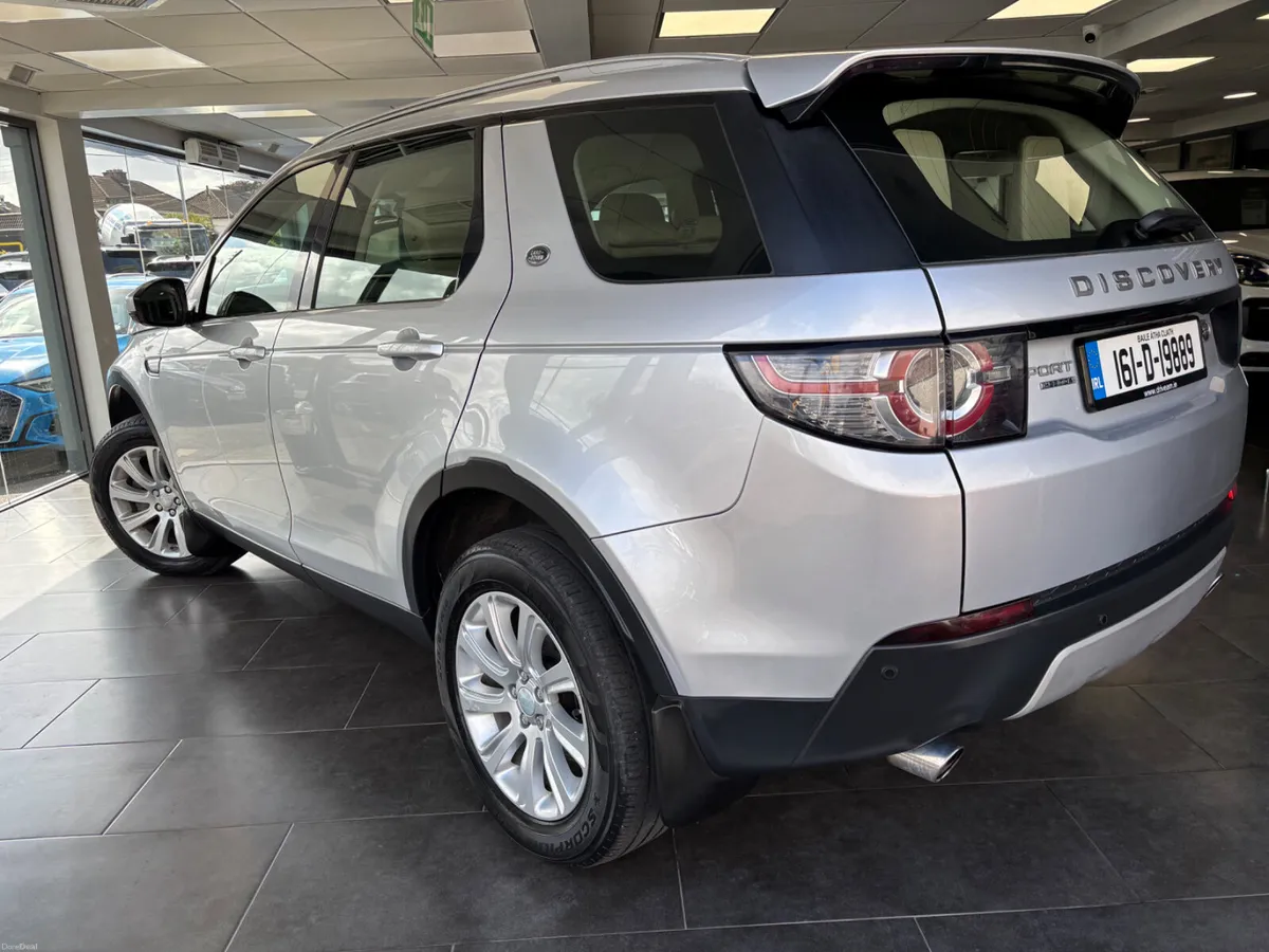 Land Rover Discovery Sport HSE 2016 Automatic - Image 2