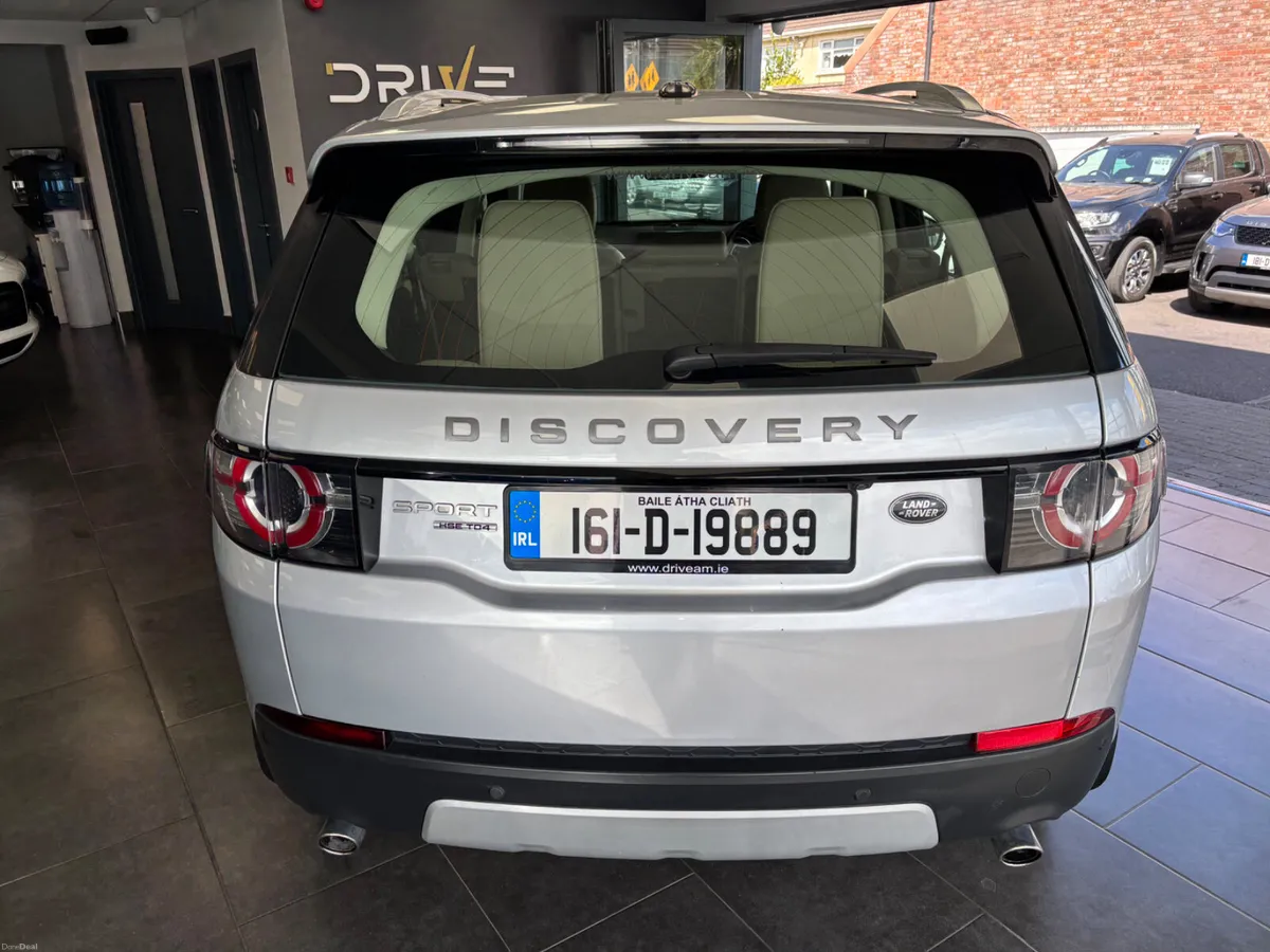 Land Rover Discovery Sport HSE 2016 Automatic - Image 4