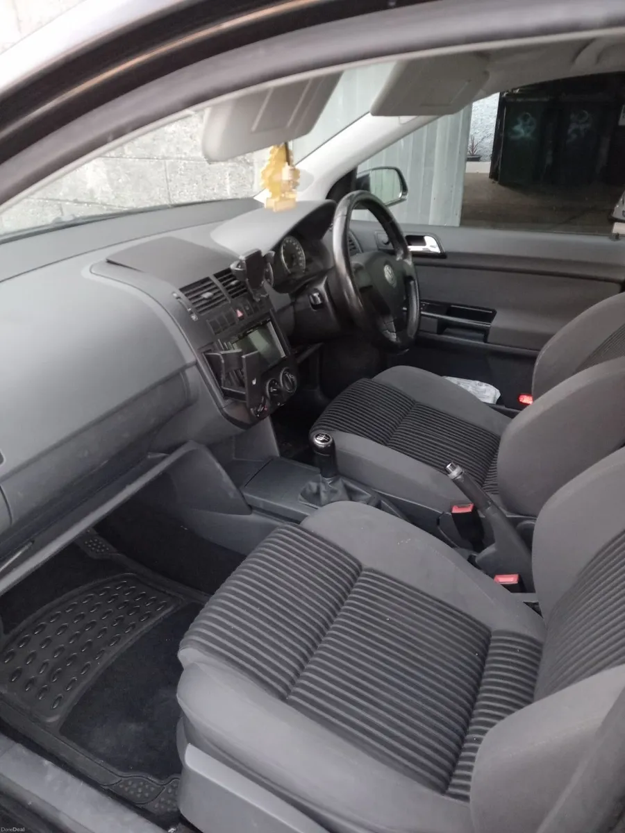 Volkswagen Polo 2007 - Image 2