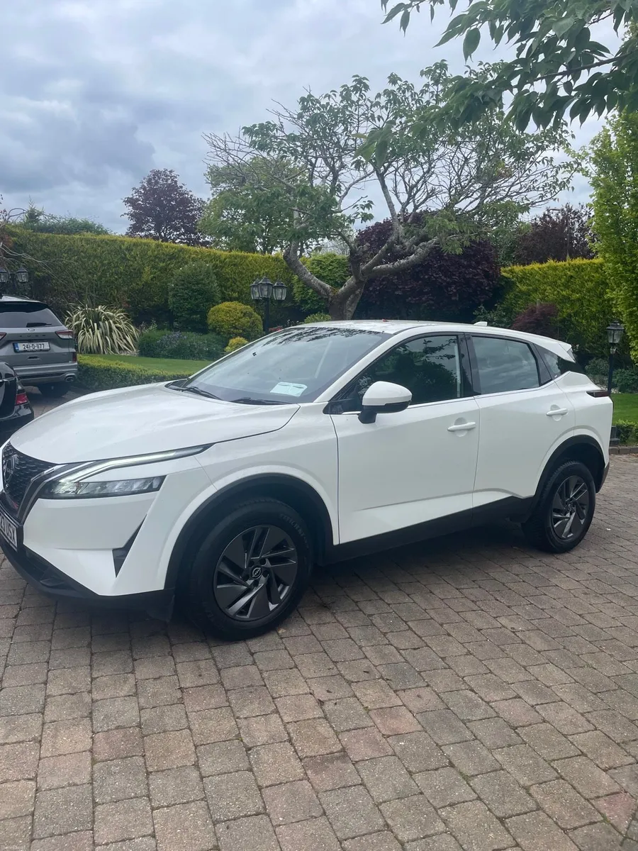 2023 Nissan Qashqai 1.3 Petrol Hybrid - Warranty - Image 3
