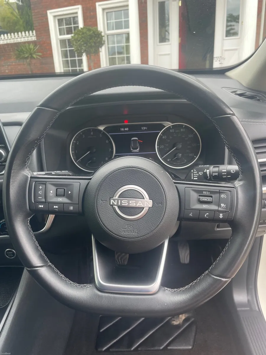 2023 Nissan Qashqai 1.3 Petrol Hybrid - Warranty - Image 5