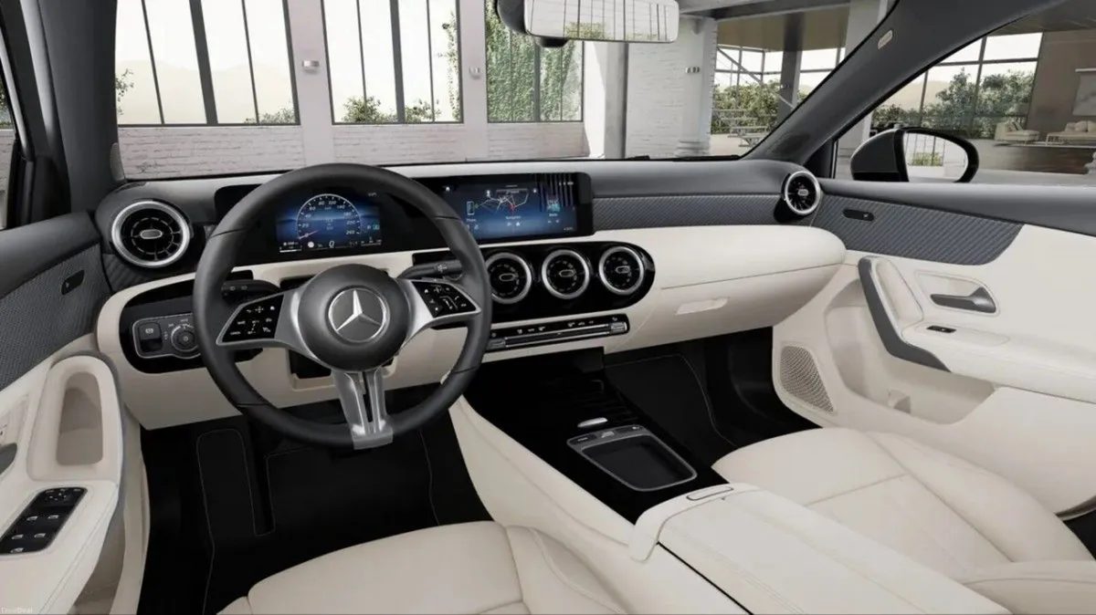 Mercedes-Benz A-Class A 180 PROGRESSIVE EDITION  * - Image 4