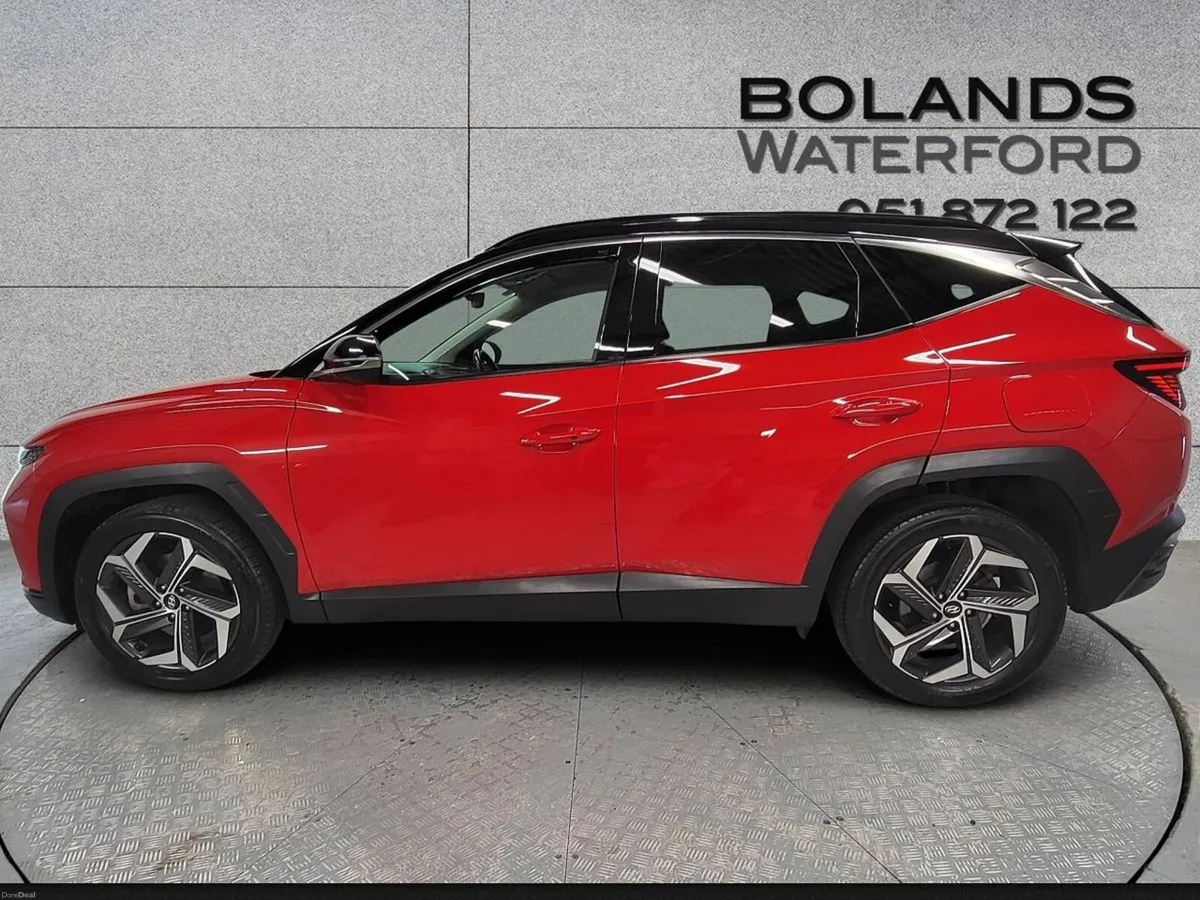 Hyundai Tucson 2WD Executive Plus HEV Auto 2 Tone - Image 3
