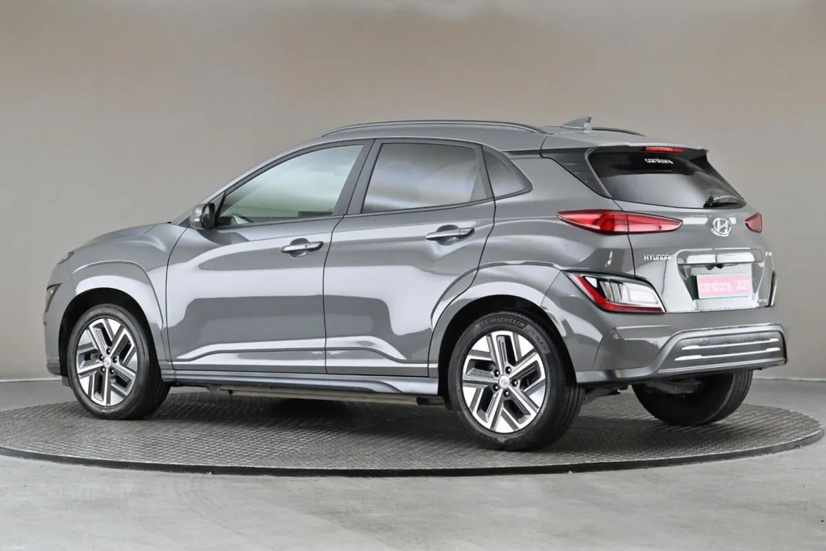 Hyundai KONA EV Premium  Electric SUV  Sat Nav  Re - Image 6