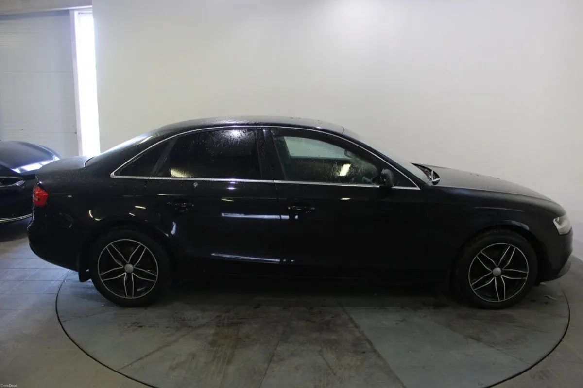 Audi A4 2.0 TDI 120BHP    (TENDER 11 ENGINE LIGHT, - Image 3