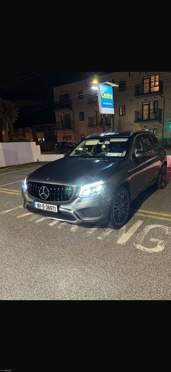 Mercedes-Benz GLC 2016 - Image 2