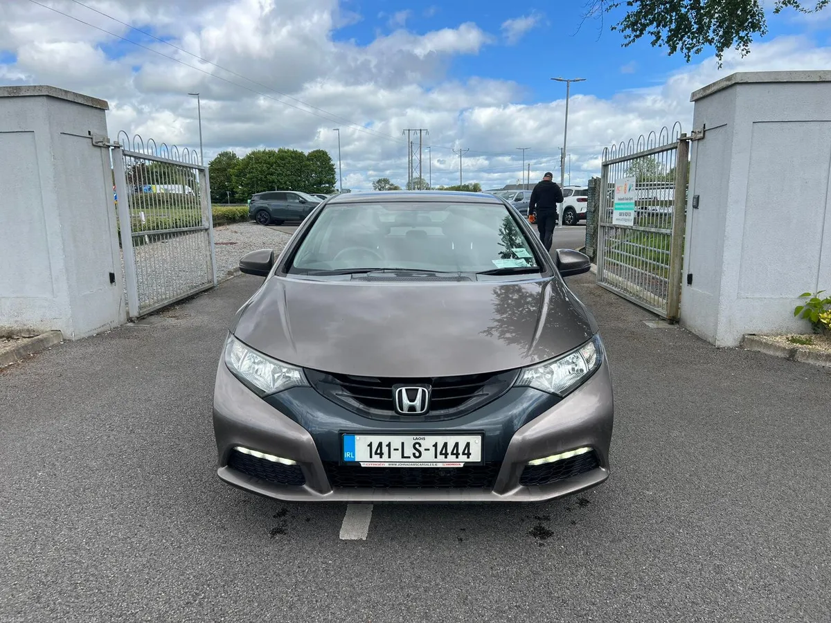 Honda Civic SE D-TEC 2014 - Image 2