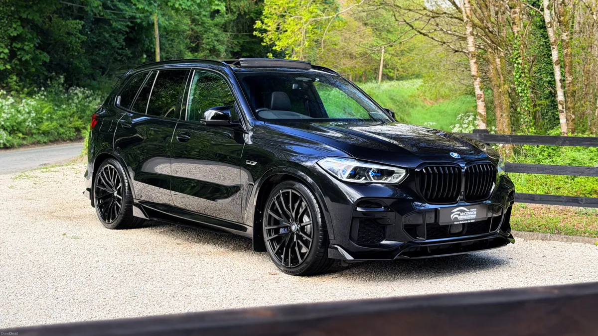 2022 (221) BMW X5 45E MSPORT PRO *PAN ROOF - Image 1
