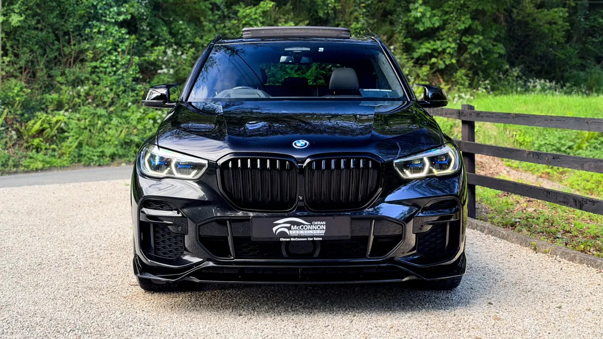 2022 (221) BMW X5 45E MSPORT PRO *PAN ROOF - Image 2