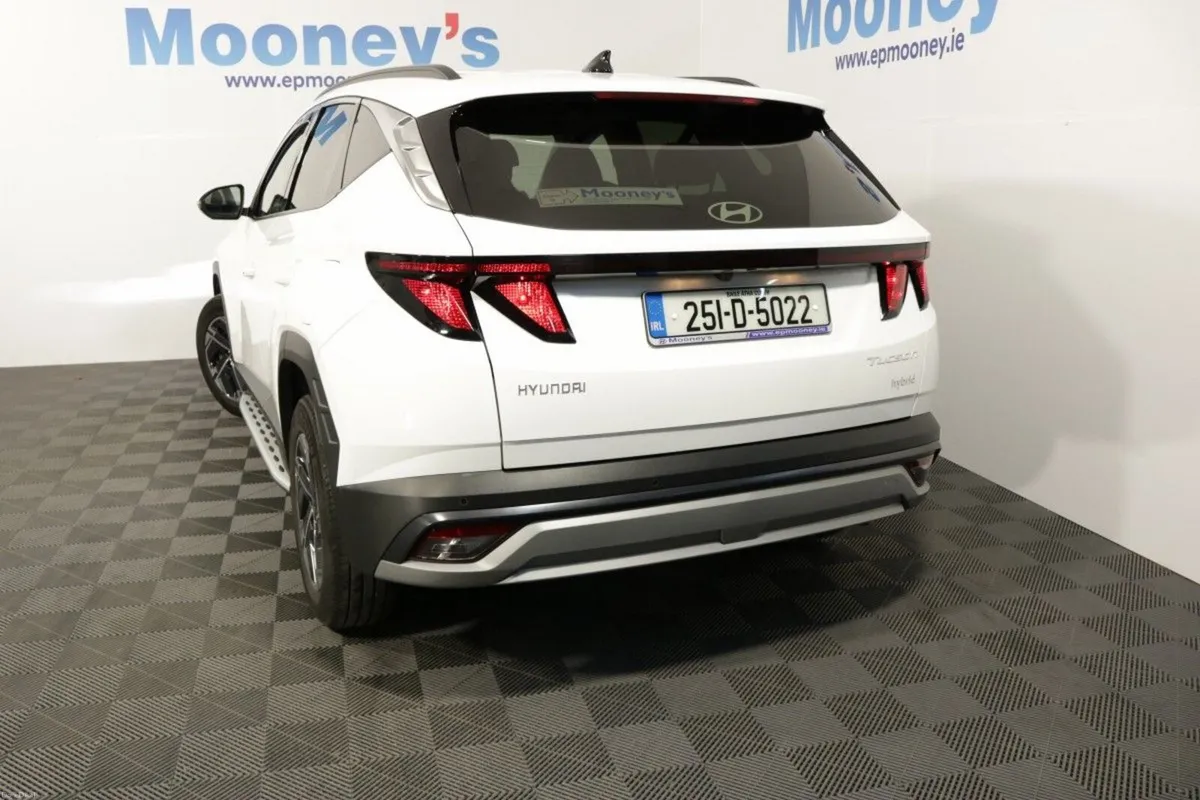 Hyundai Tucson Hybrid Executive 1.6L Petrol Automa - Image 6