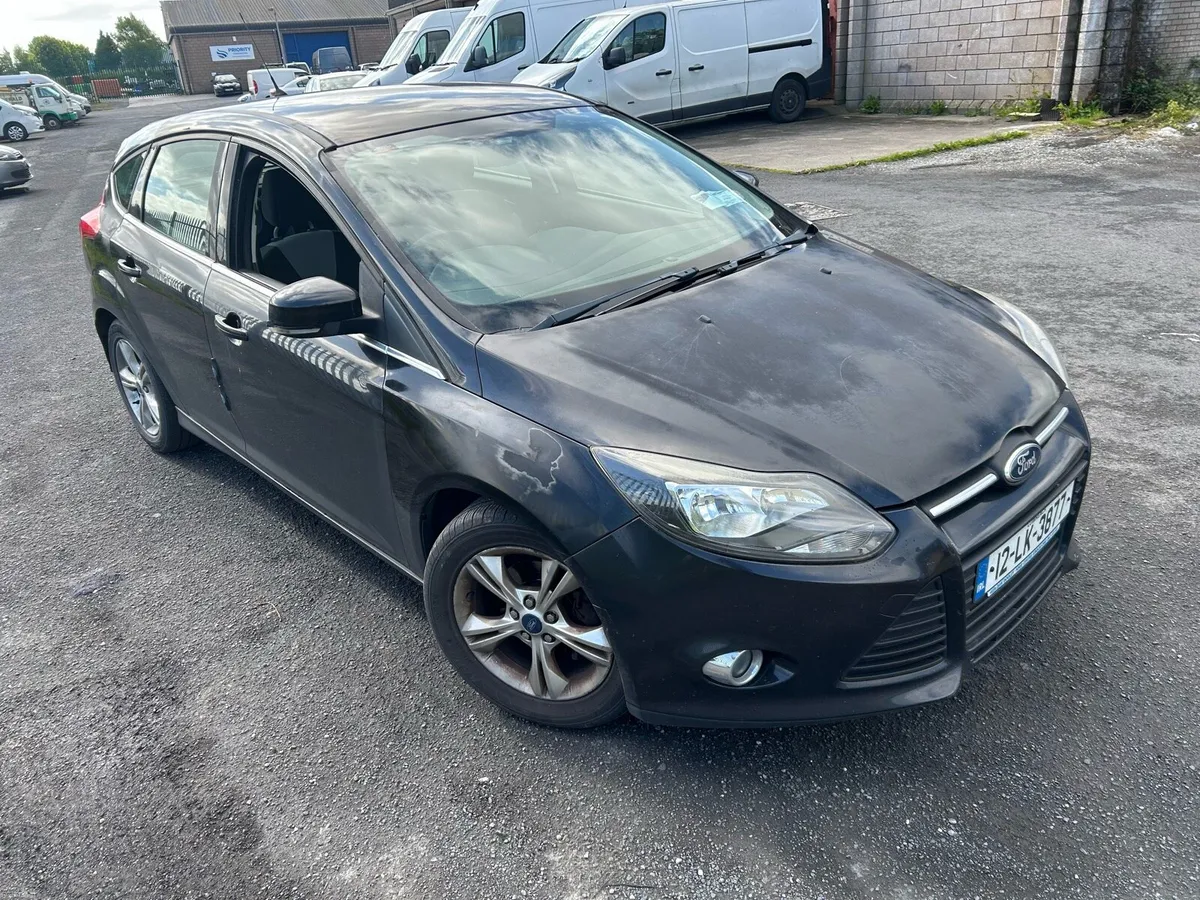 2012 FORD FOCUS 1.6 PETROL AUTOMATIC - Image 1