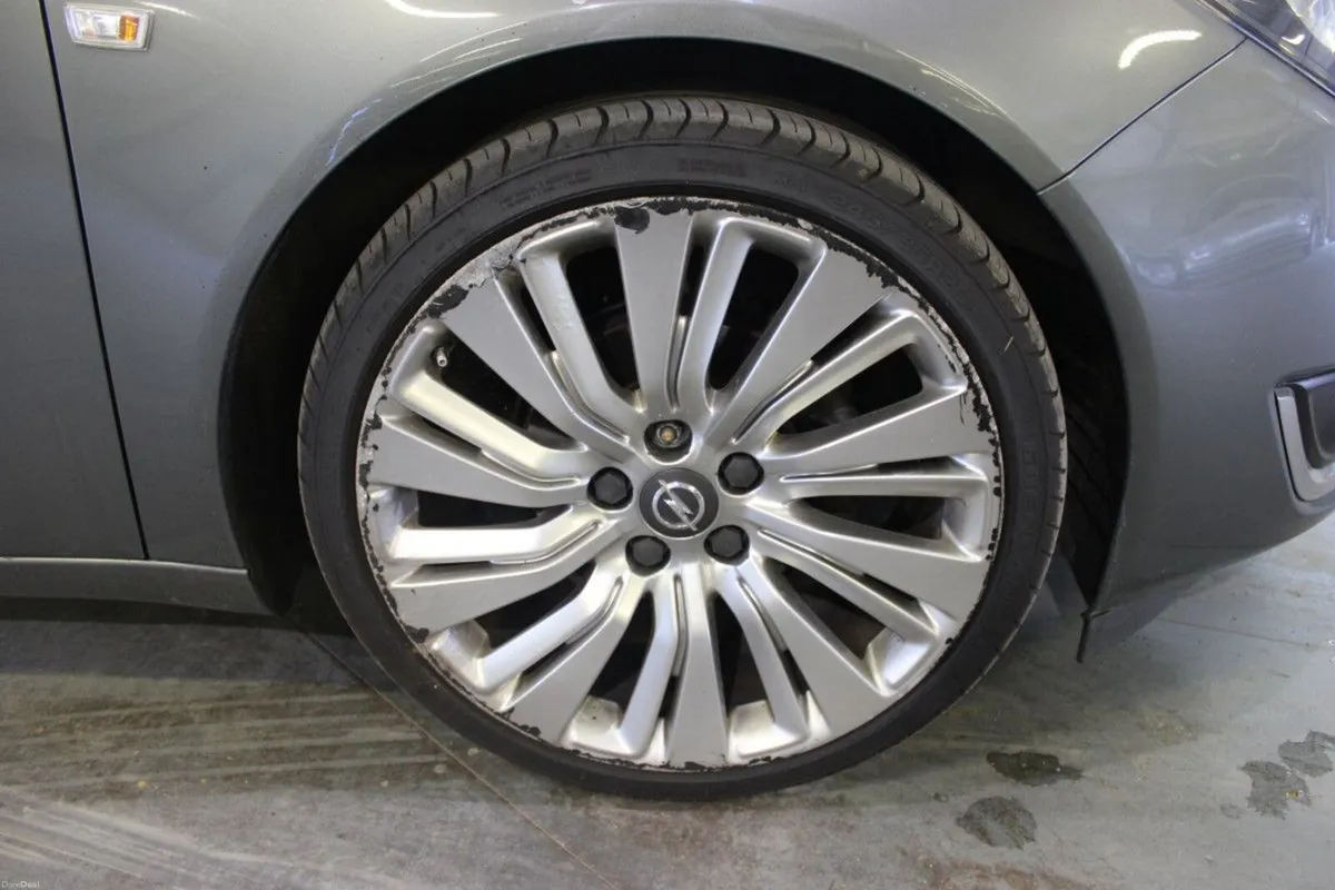 Opel Insignia 1.6CDTI 136PS Elite - TENDER 1 - Image 3