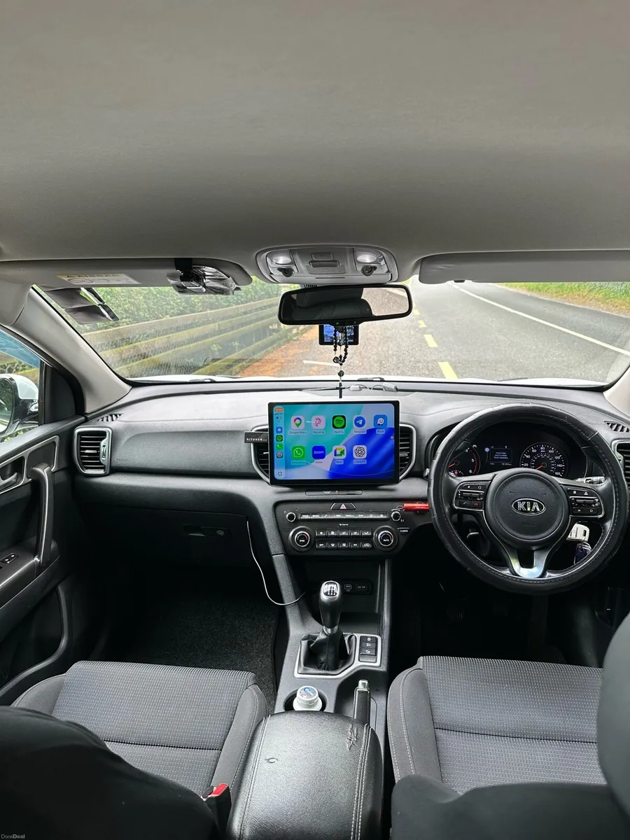 Car Kia sportage - Image 3
