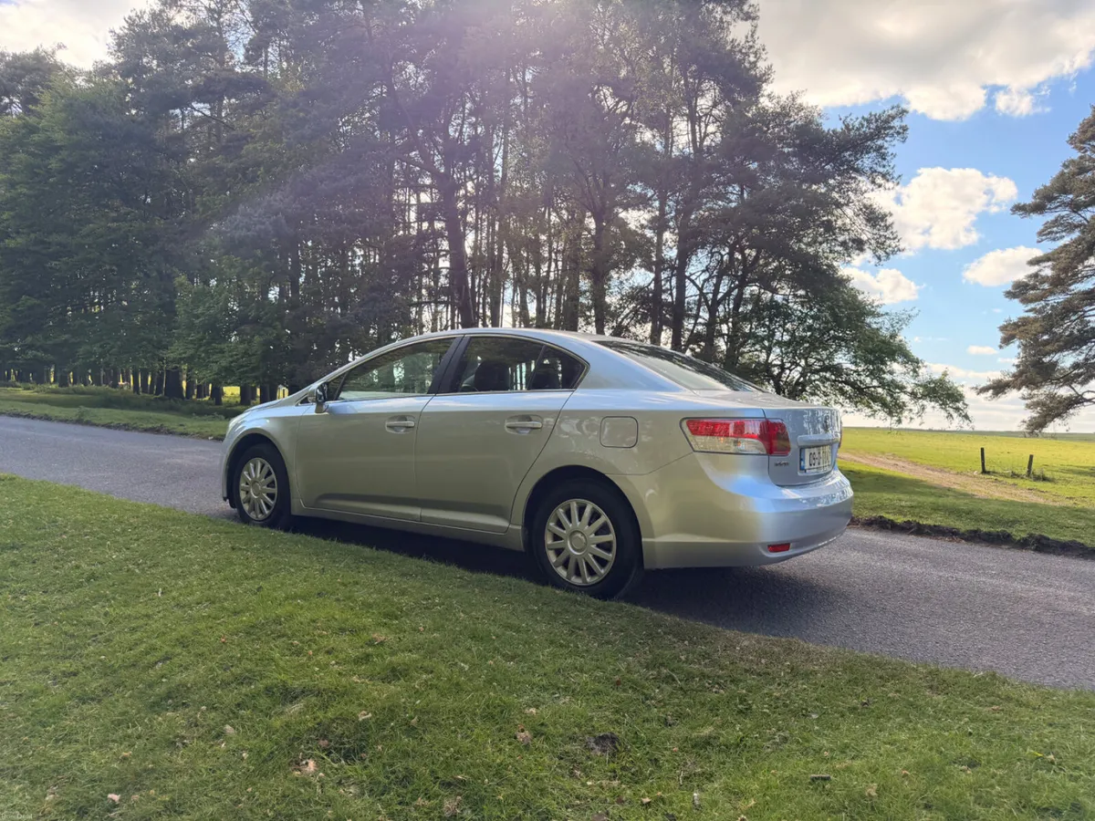 Toyota Avensis 2009 2.0 D4D Diesel - Image 5