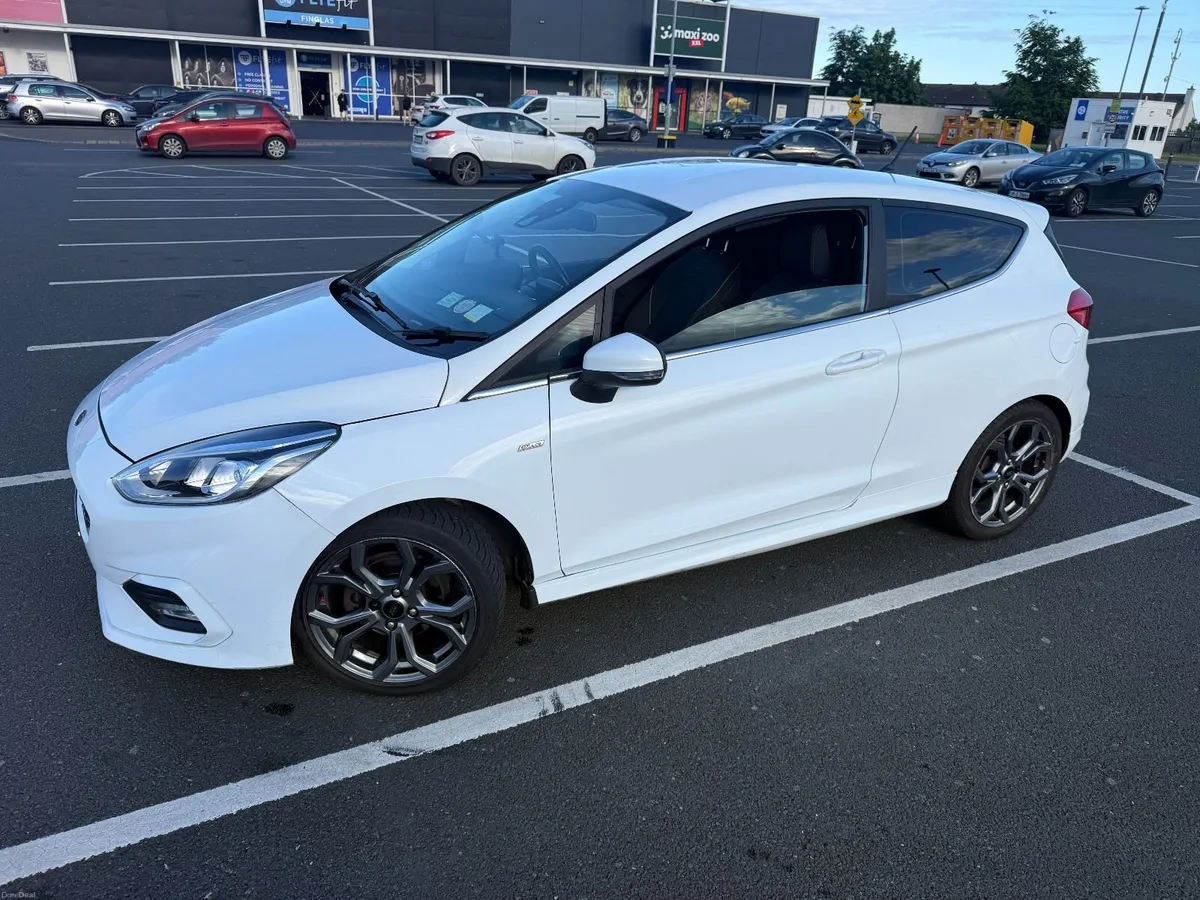 Ford Fiesta 2017 - Image 1