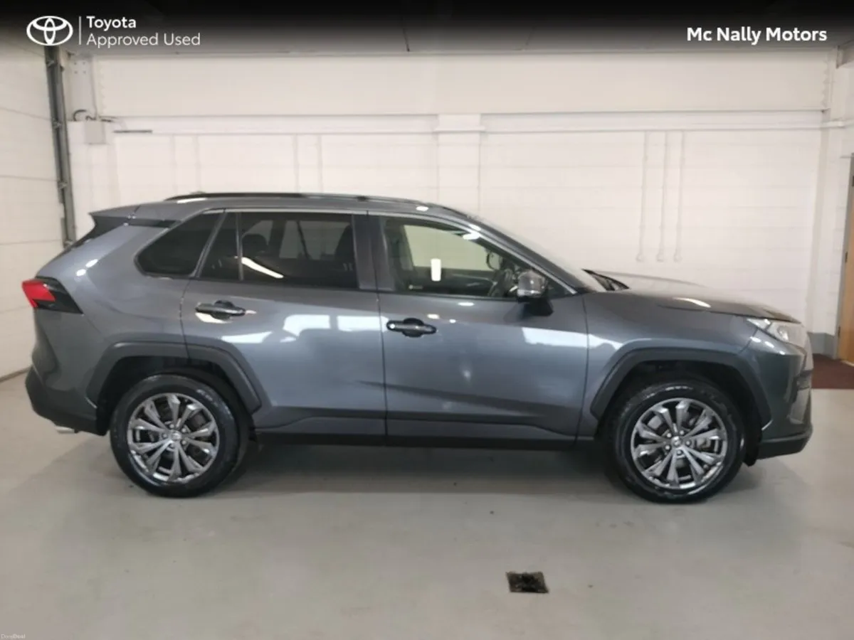 Toyota RAV4 HYBRID SOL LEATHER HEATED SEATS - Image 4