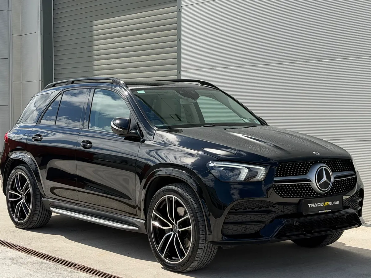 Mercedes-Benz GLE300d *7Seat AMG - Image 4