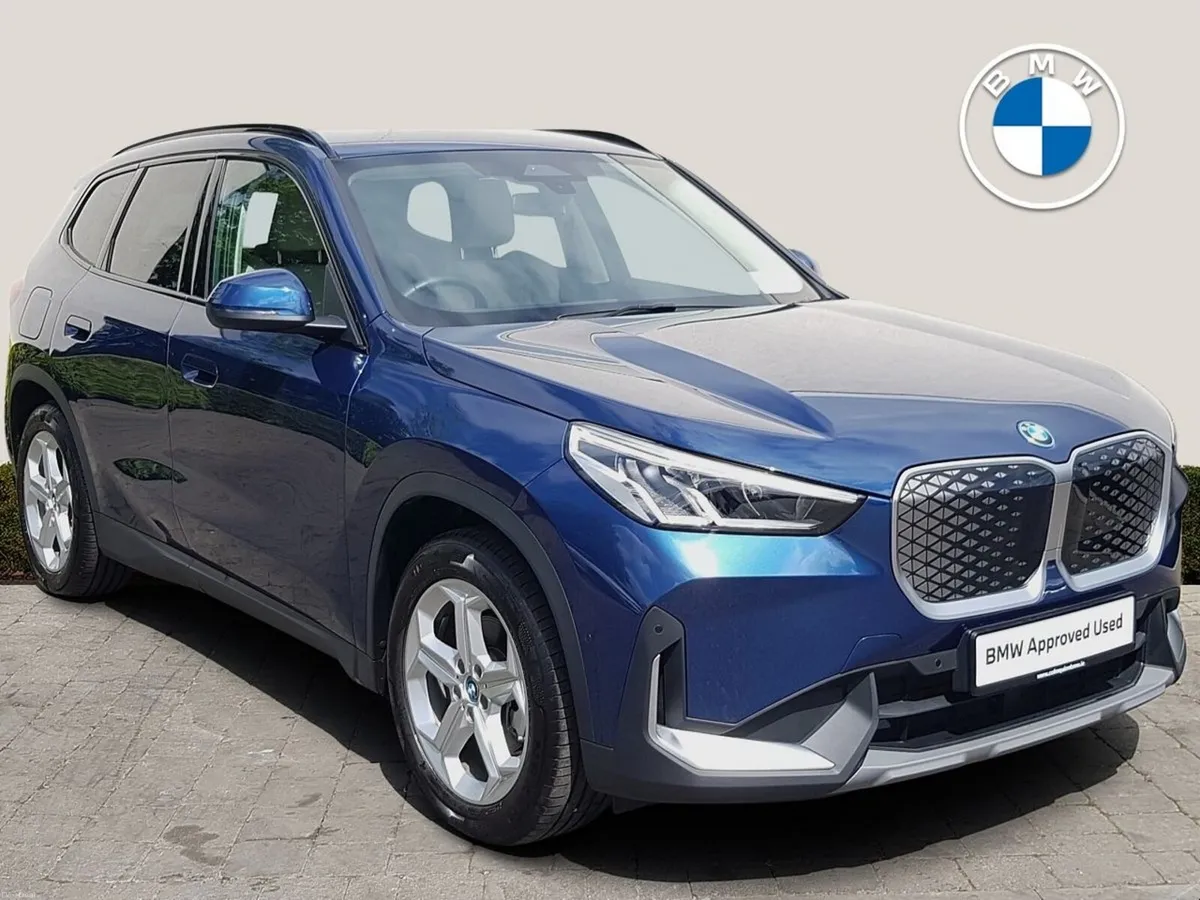BMW iX1 eDrive20 Sport - Image 1