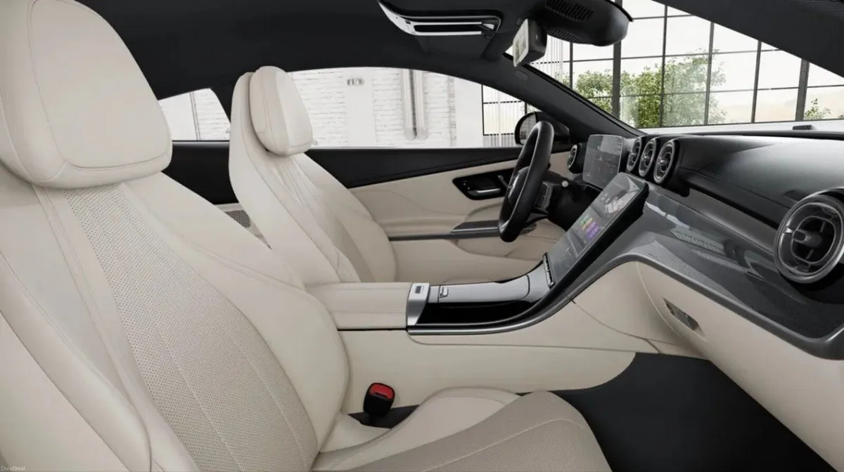 Mercedes-Benz CLE CLE 300E COUPE EQ AMG LINE PLUS - Image 4
