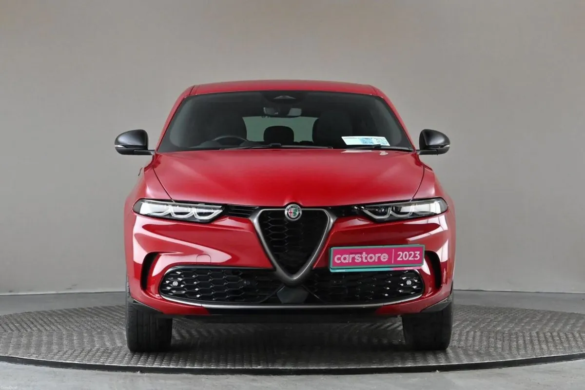 Alfa Romeo Tonale 1.3 SPECIALE 280BHP PHEV AWD - Image 2