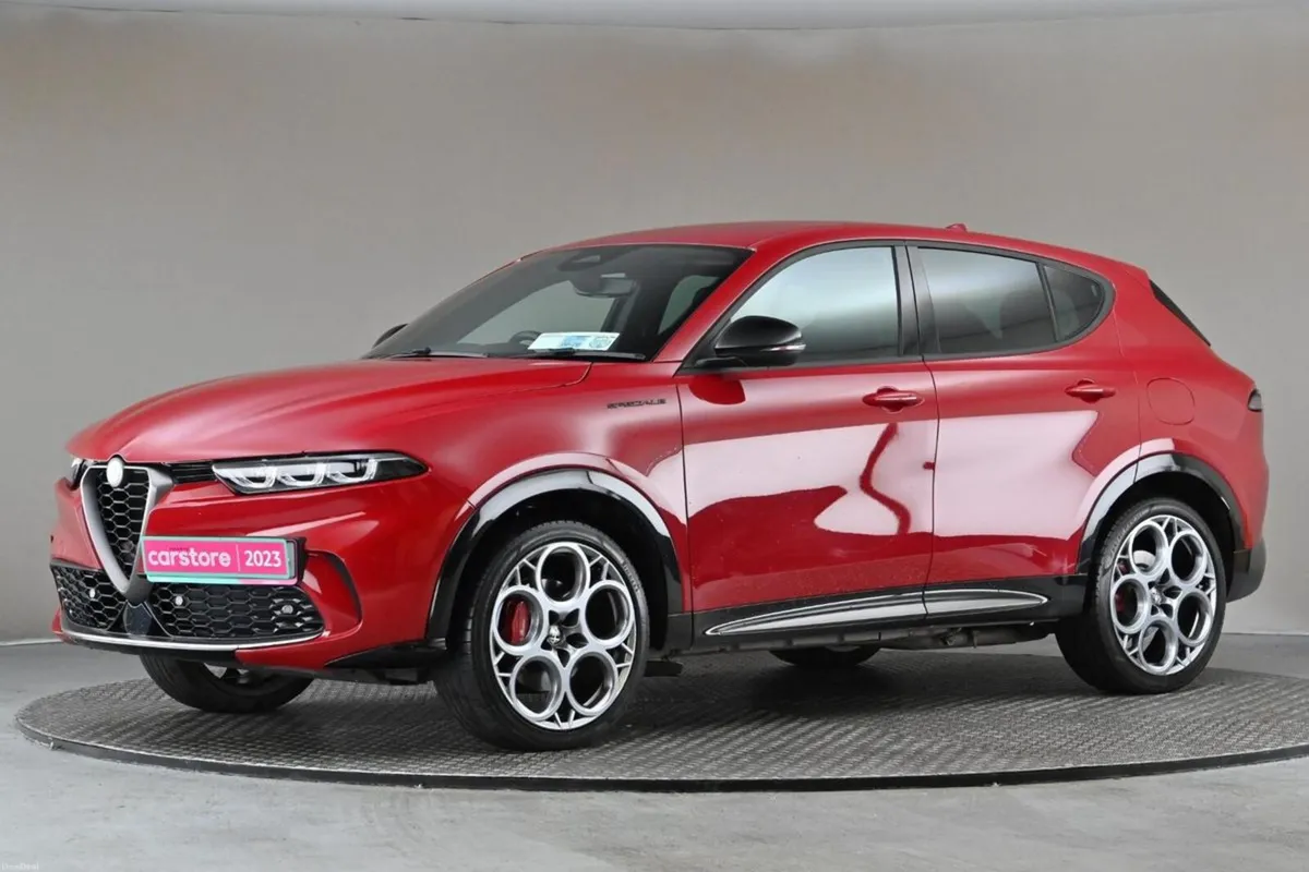 Alfa Romeo Tonale 1.3 SPECIALE 280BHP PHEV AWD - Image 4