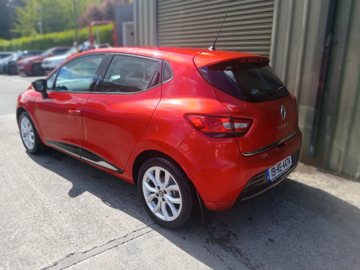 Renault Clio Dynamique nav 2019 lady owner low kms - Image 6